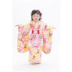 3歳女児着物【黄被布まり】